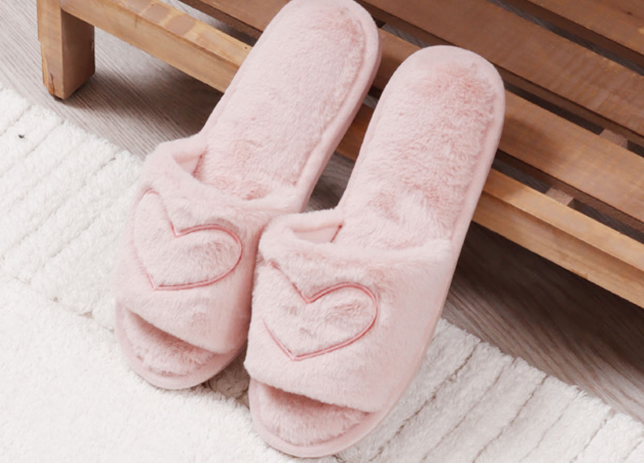 Ciabatte Pantofole Invernali In Morbida Ecopelliccia Modello Lovely Con Cuori 43 CIABATTE LOVELY