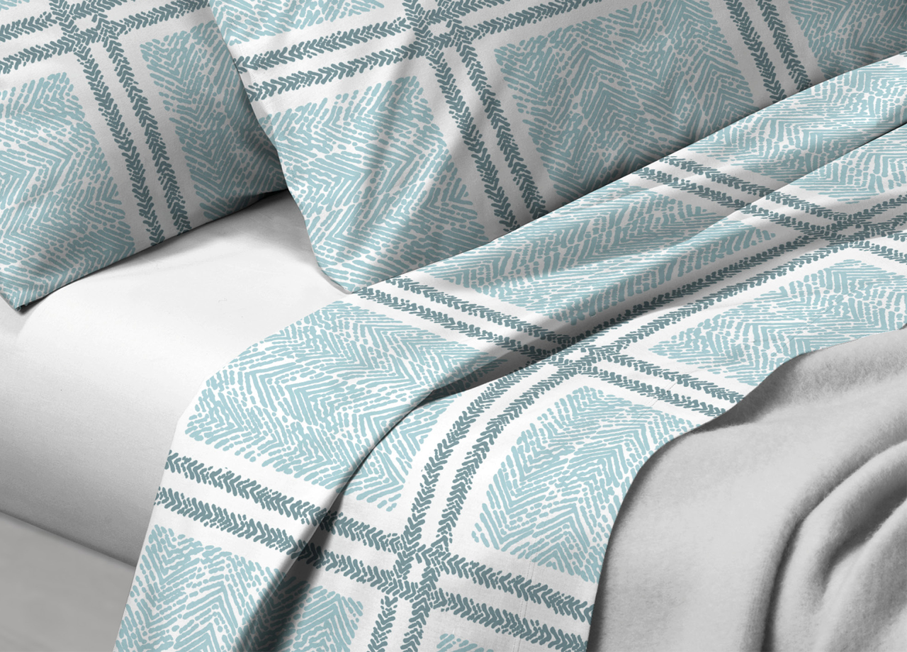Completo Lenzuola In 100% Cotone Disegno Tartan Colore Azzurro Modello O.B. 19 LENZUOLA TARTAN AZZURRO DETTAGLIO 2