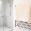Asciugamani Salvietta Bagno In Morbida Spugna Modello Boutique Colore Crema - Thumbnail Image 11